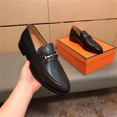 Ferragamo   2024新款男生休閒時尚鞋子