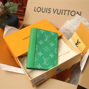 LOUIS VUITTON   2024新款時尚休閒包 尺寸：10*14*2.5CM