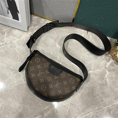 LOUIS VUITTON  2024新款女生時尚休閒包 尺寸:24.5*16*4.5CM