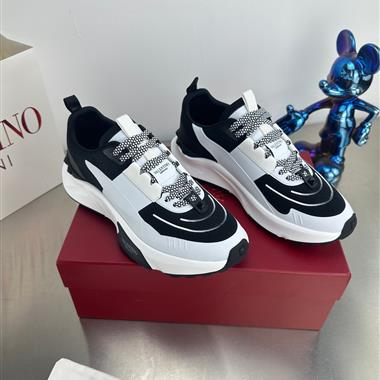 Valentino    2024新款男生休閒時尚鞋子