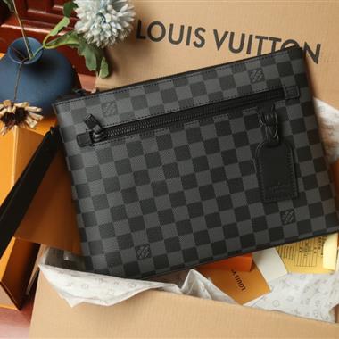 LOUIS VUITTON    2024新款男生時尚休閒包 尺寸：30*22*5CM