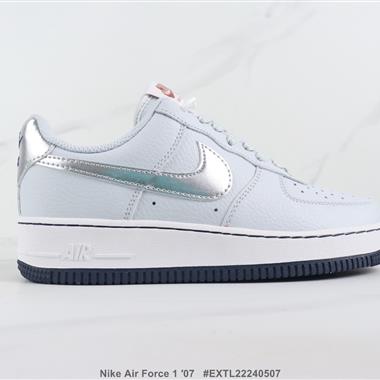 Nike Air Force 1 ′07 空軍一號低幫板鞋 