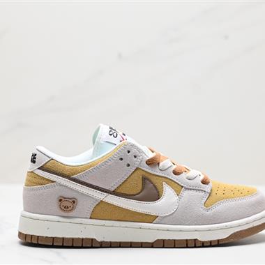 Nike Dunk Low 板鞋 