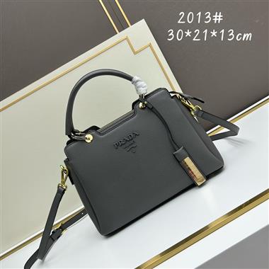 PRADA   2024新款時尚女生休閒包 尺寸:30*21*13CM