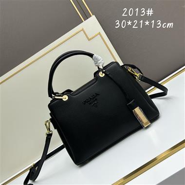 PRADA   2024新款時尚女生休閒包 尺寸:30*21*13CM
