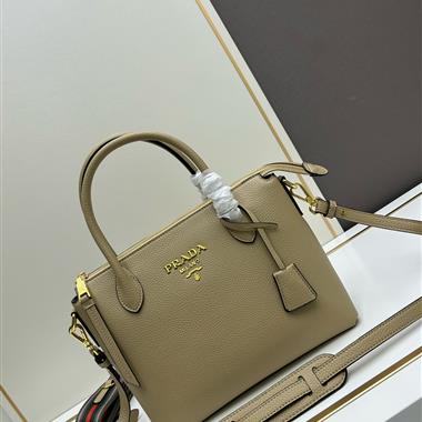 PRADA   2024新款時尚女生休閒包 尺寸:31×23×14CM
