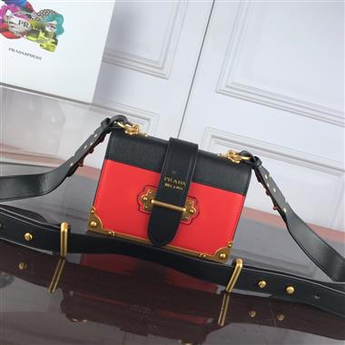 PRADA   2024新款時尚女生休閒包 尺寸:20*14*8CM
