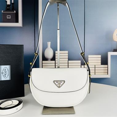PRADA   2024新款時尚女生休閒包 尺寸:23*16*6CM