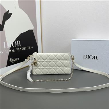 DIOR   2024新款時尚女生休閒包 尺寸：20CM