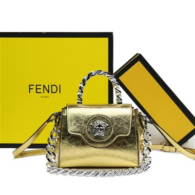 VERSACE   2024新款時尚女生休閒包 尺寸：21*10*15CM