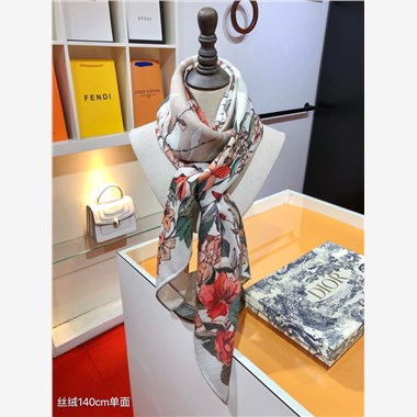 DIOR   2024秋冬新款時尚圍巾  尺寸：140-140