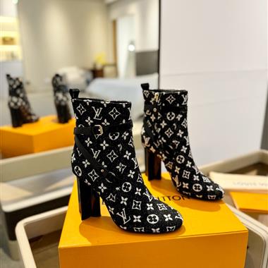 Louis Vuitton  2024新款女生休閒時尚鞋子