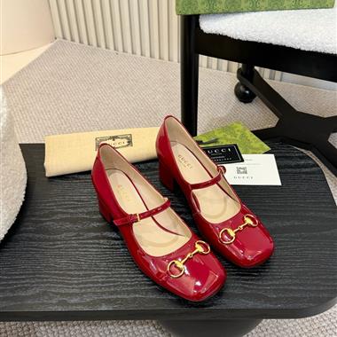 GUCCI   2025新款女生休閒時尚鞋子