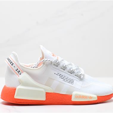 Adidas Boost NMD R1 V2經典跑鞋
