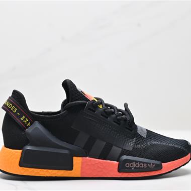 Adidas Boost NMD R1 V2經典跑鞋