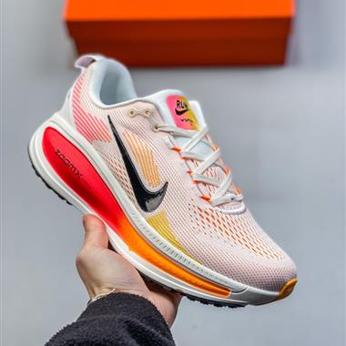 Nike VOMERO 18 舒適減震防滑 低幫跑步鞋