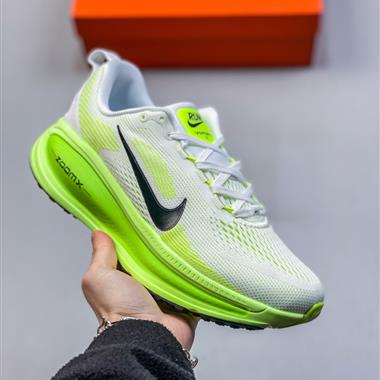Nike VOMERO 18 舒適減震防滑 低幫跑步鞋
