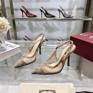 GUCCI   2025新款女生休閒時尚鞋子