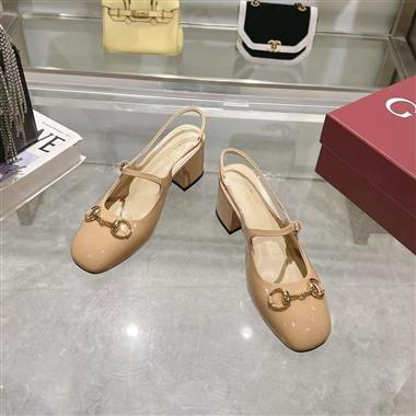 GUCCI   2025新款女生休閒時尚鞋子