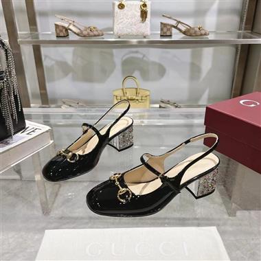 GUCCI   2025新款女生休閒時尚鞋子