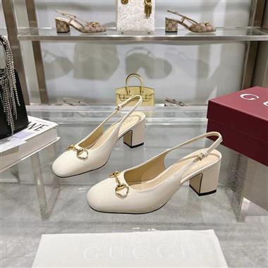 GUCCI   2025新款女生休閒時尚鞋子