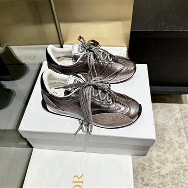 DIOR   2025新款女生休閒時尚鞋子