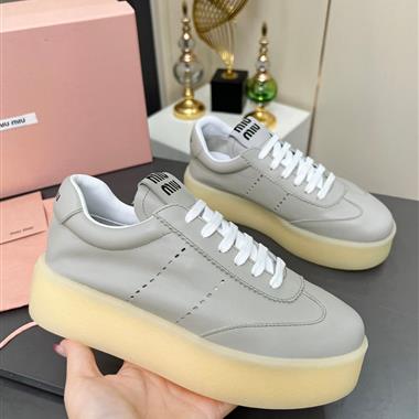 Miu miu    2025新款女生休閒時尚鞋子