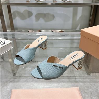 Miu miu    2025新款女生休閒時尚鞋子