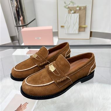 Miu miu    2025新款女生休閒時尚鞋子