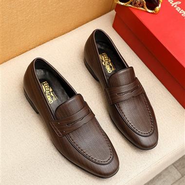 Ferragamo   2025新款男生休閒時尚鞋子