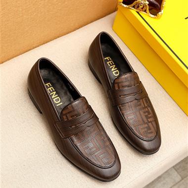FENDI    2025新款男生休閒時尚鞋子