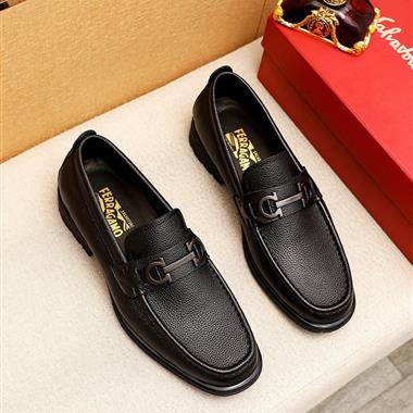 Ferragamo   2025新款男生休閒時尚鞋子