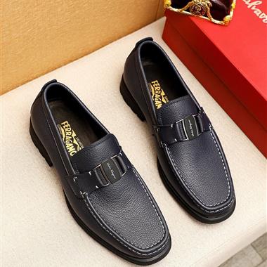 Ferragamo   2025新款男生休閒時尚鞋子