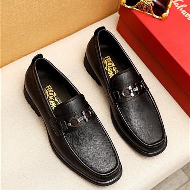 Ferragamo   2025新款男生休閒時尚鞋子