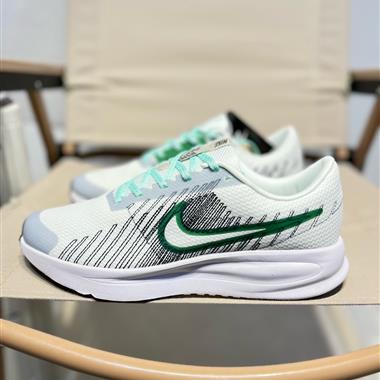Nike ZoomX Invincible Run3公路緩震跑步鞋