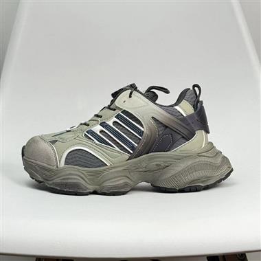 ADIDAS 旋轉扣做舊兒童老爹鞋