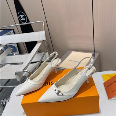 Louis Vuitton   2025新款女生休閒時尚鞋子