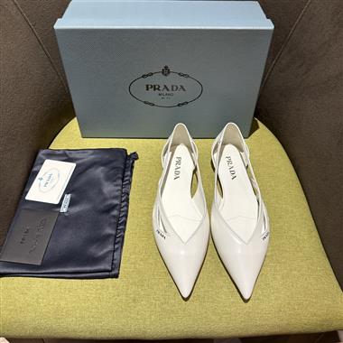 PRADA   2025新款女生休閒時尚鞋子