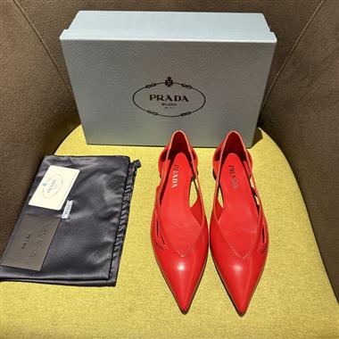 PRADA   2025新款女生休閒時尚鞋子