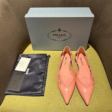 PRADA   2025新款女生休閒時尚鞋子
