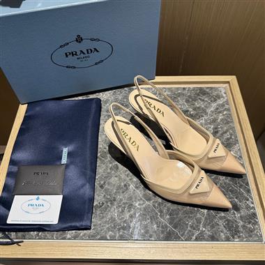 PRADA   2025新款女生休閒時尚鞋子