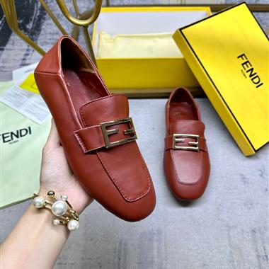 FENDI   2025新款女生休閒時尚鞋子