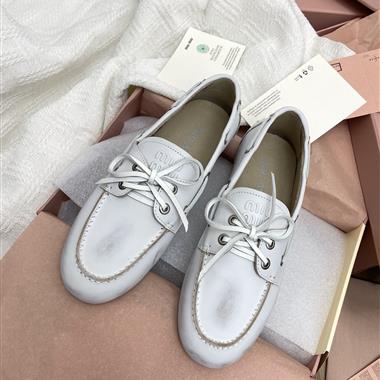 MIUMIU   2025新款女生休閒時尚鞋子