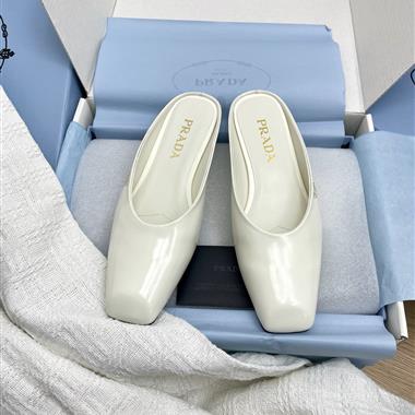 PRADA    2025新款女生休閒時尚鞋子