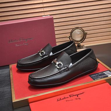 Ferragamo    2025新款男生休閒時尚鞋子