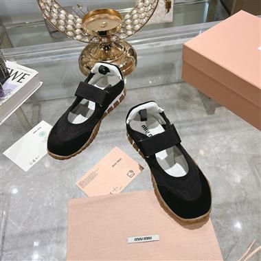 MIUMIU   2025新款女生休閒時尚鞋子