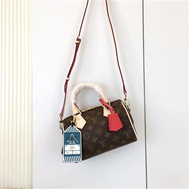 LOUIS VUITTON  2025新款女生時尚包包 尺寸：20.5 x 13.5 x 12CM