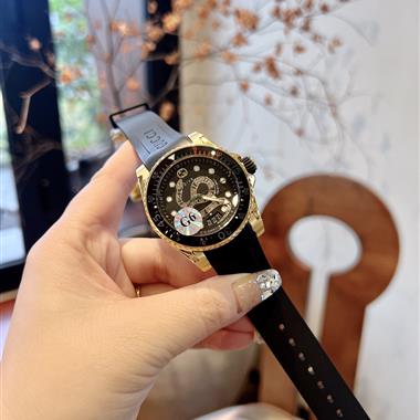 GUCCI   2025新款時尚休閒手錶  尺寸：40MM