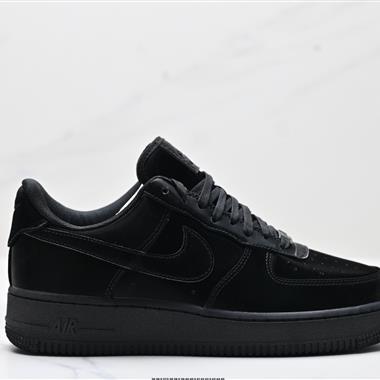 NIKE AIR FORCE 1‘07 LV8