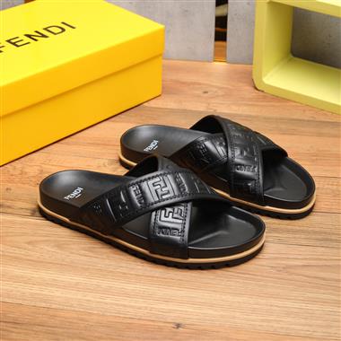 FENDI   2025新款男生休閒時尚鞋子